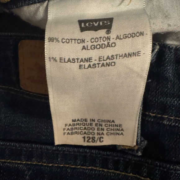 Levi’s Mid Rise Skinny Jean - Picture 3 of 3